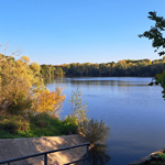 Découverte des plantes sauvages et comestibles sur le site du moulin de Trévoix, à Ollainville.