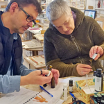 Photo représentant l'atelier chez Tom et Marie à Dourdan sur les huiles essentielles et les hydrolats.