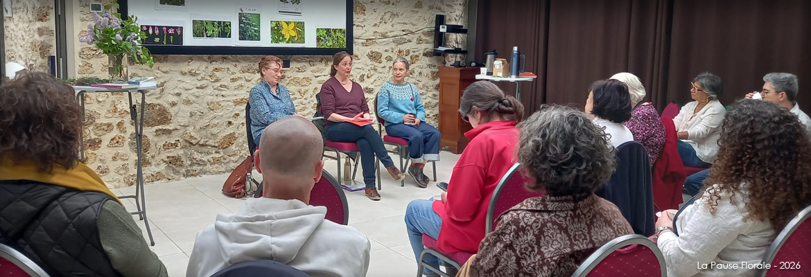 Photo prise lors d'une table ronde permettant de revenir sur les interventions du colloque au Sénat