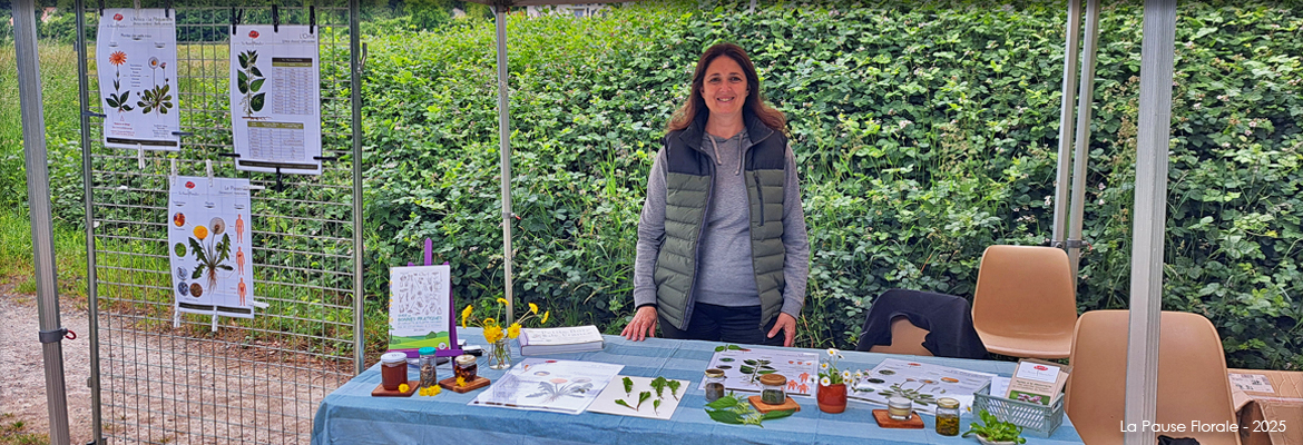 Photo du stand de la Pause Florale lors du Rallye Nature à Saint-Germain-lès-Arpajon Photo du stand de la Pause Florale lors du Rallye Nature à Saint-Germain-lès-Arpajon